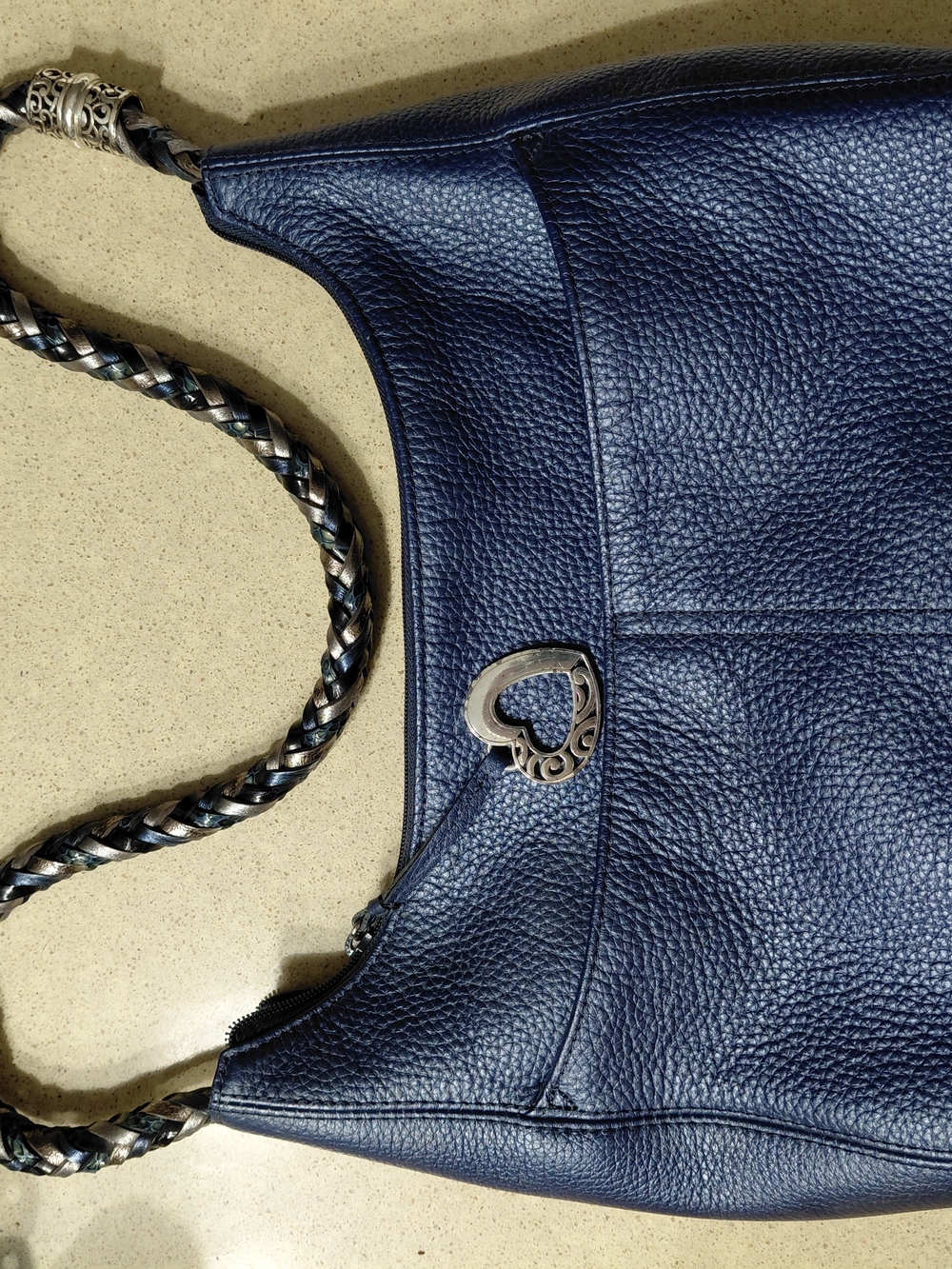 Brighton Purse - Leather Shoulder Bag in Navy with Heart Charm - Picture 4 of 12